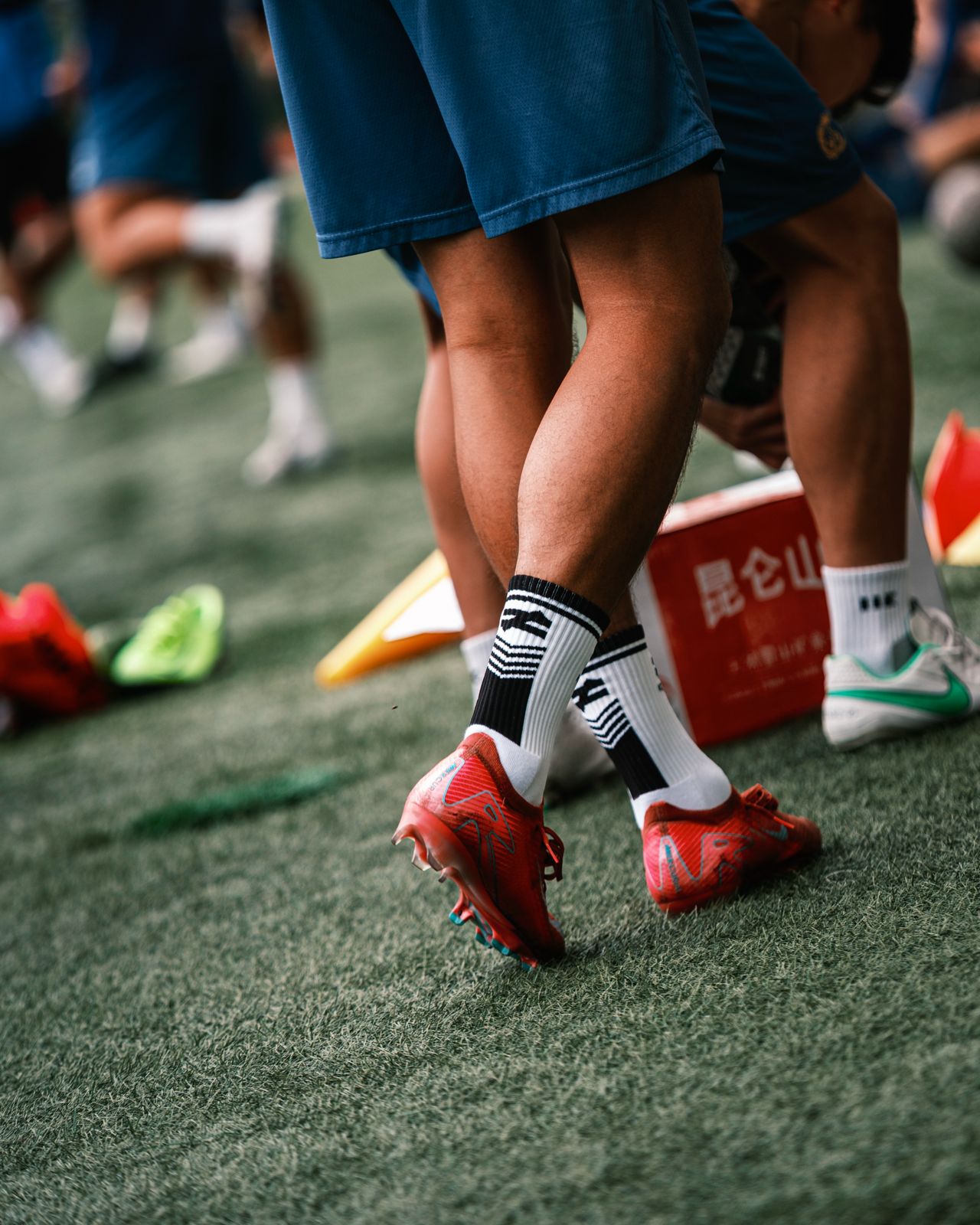 預售：九龍城足球會 X Zyphr 限量防滑襪